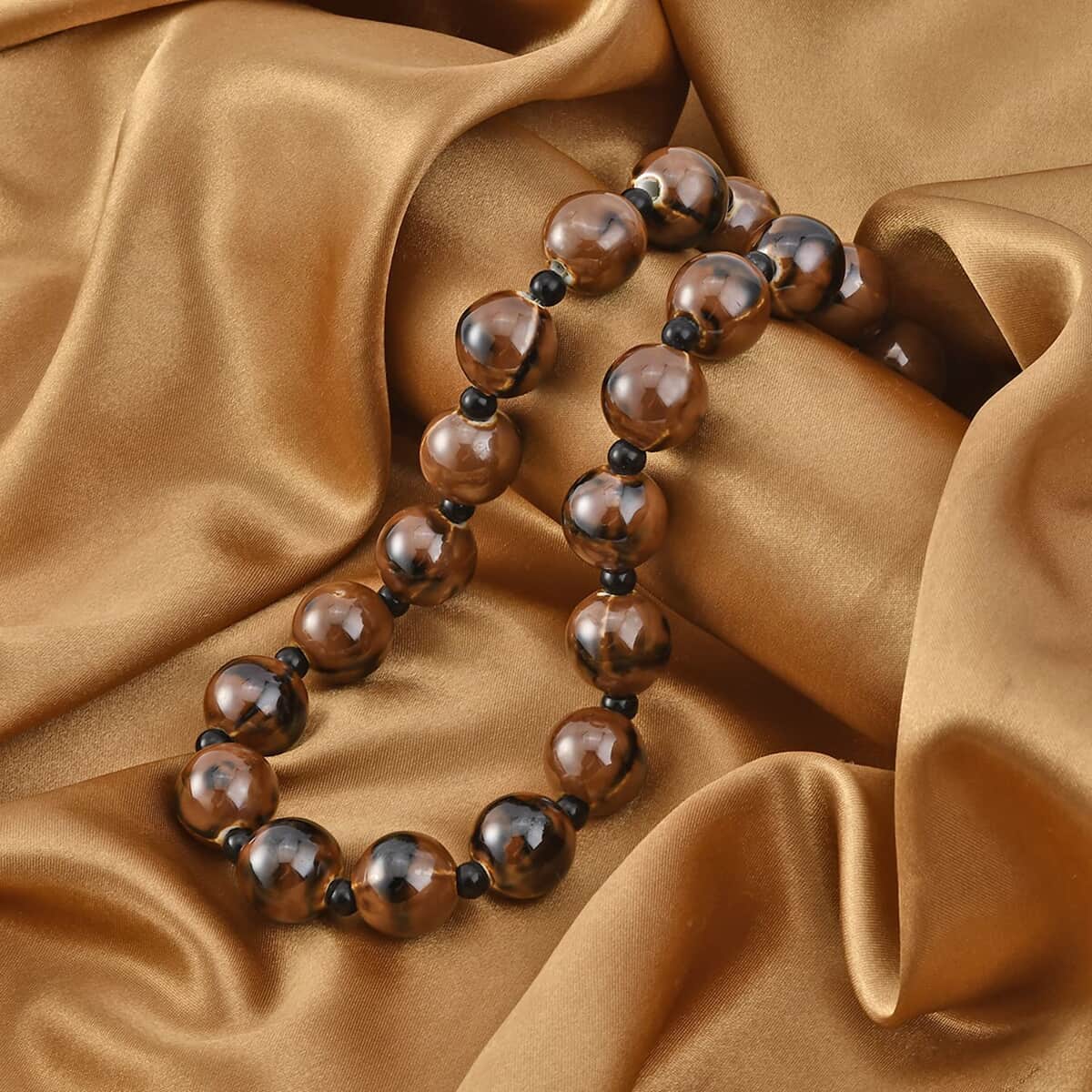 Brown Color Ceramic and Black Glass Beaded Necklace 21.5-23.5 Inches in Silvertone image number 1