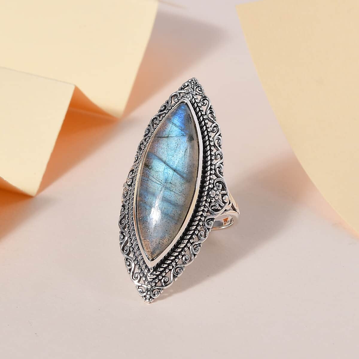Artisan Crafted AAA Malagasy Labradorite Marquee Shape Solitaire Ring in Sterling Silver (Size 10.0) 14.15 ctw image number 1