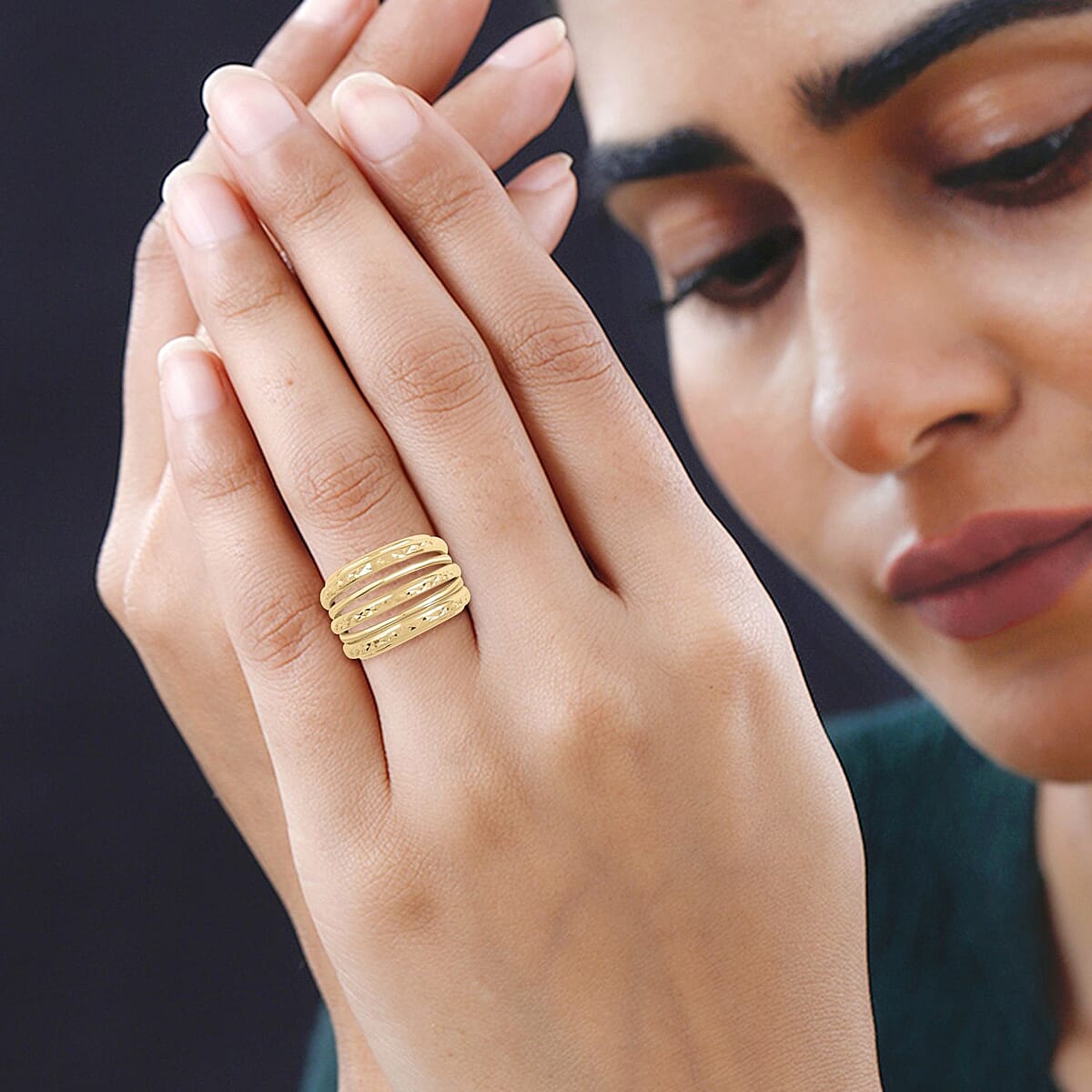 Anello Multifilo Ad Alta Lucidatura E Diamante Italian 10K Yellow Gold Diamond-Cut Multi Strand Ring (Size 11.0) 3.80 Grams image number 2