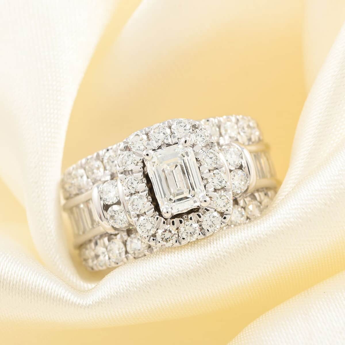 14K White Gold G-H SI3 Diamond Ring (Size 7.0) 9.10 Grams 3.00 ctw image number 1