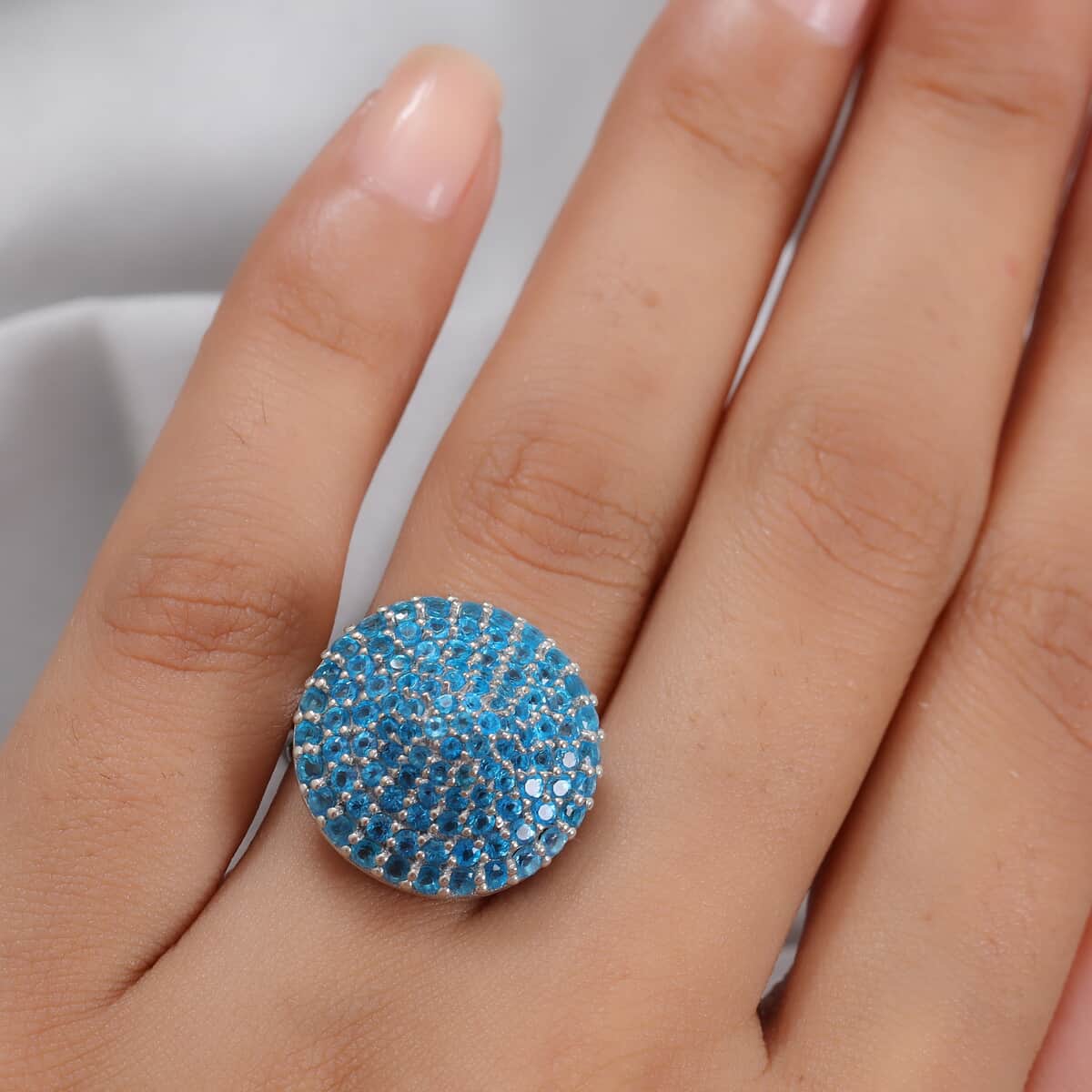 Malgache Neon Apatite Cluster Ring in Platinum Over Sterling Silver (Size 8.0) 2.90 ctw image number 2