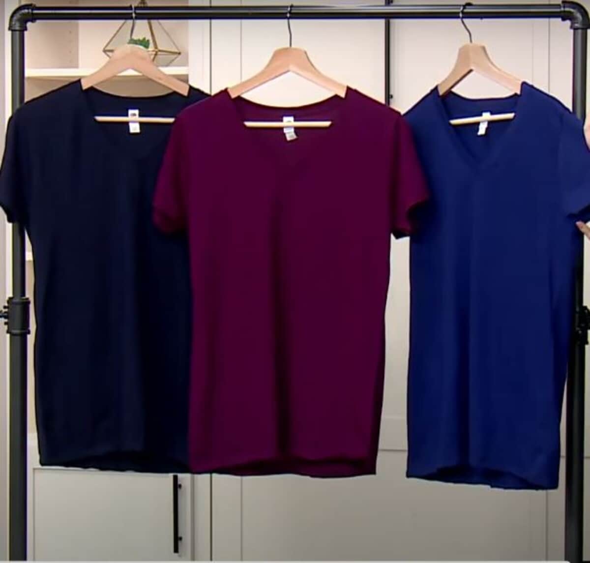 3 Pack- FRUIT OF THE LOOM Sofspun V-Neck T-shirts - Blue, Plum, Navy - 2X image number 1