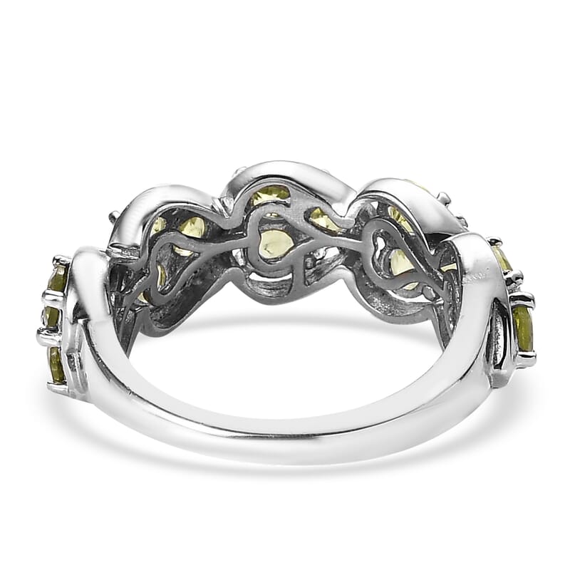 Arizona Peridot Heart Shape Ring in Platinum Over Sterling Silver (Size 10.0) 1.85 ctw