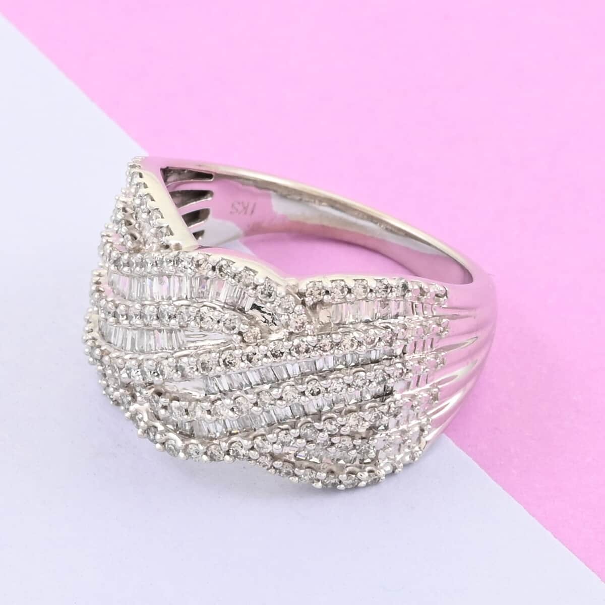 NY Closeout 10K White Gold G-H I1-I2 Diamond Swirl Design Ring (Size 7.0) 5.75 Grams 1.00 ctw image number 1