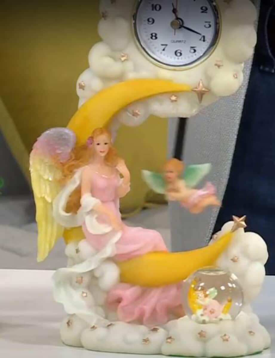 Swing Clock Angel (11.5"x13") Hand Painted Resin image number 0