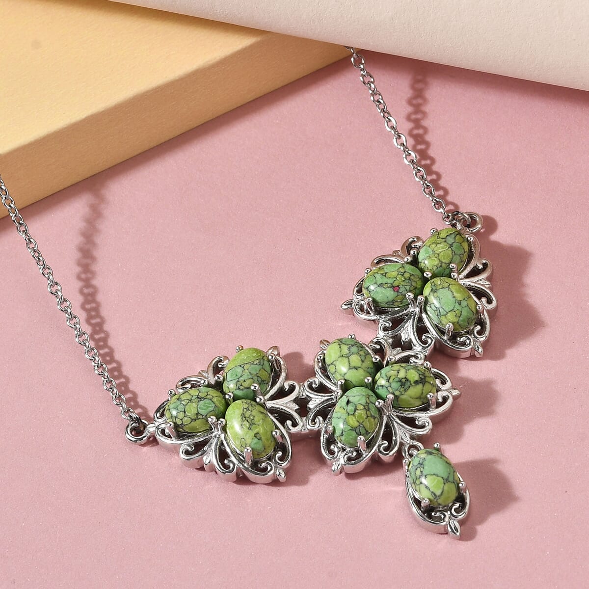 Green Howlite Floral Necklace 18 Inches in Platinum Over Bronze and Stainless Steel 8.25 ctw image number 1