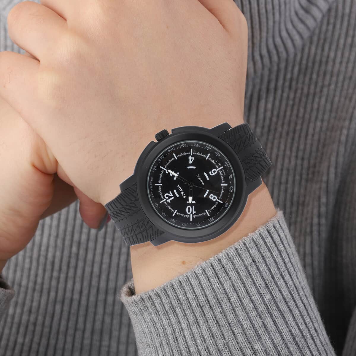 Strada Japanese Movement Watch with Black Silicone Strap and Easy to See Dial image number 2