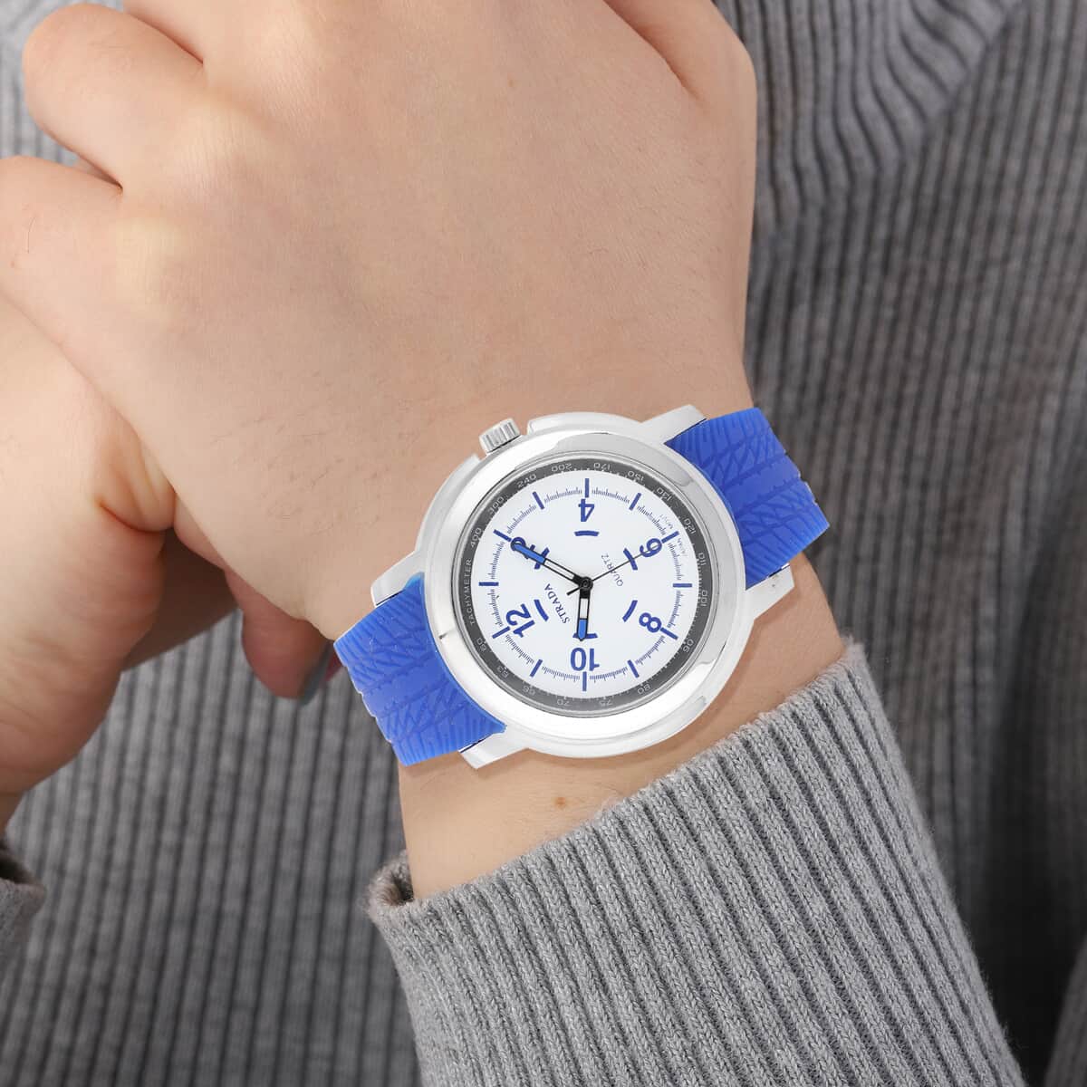 Strada Japanese Movement Watch with Blue Silicone Strap and Easy to See Dial image number 2
