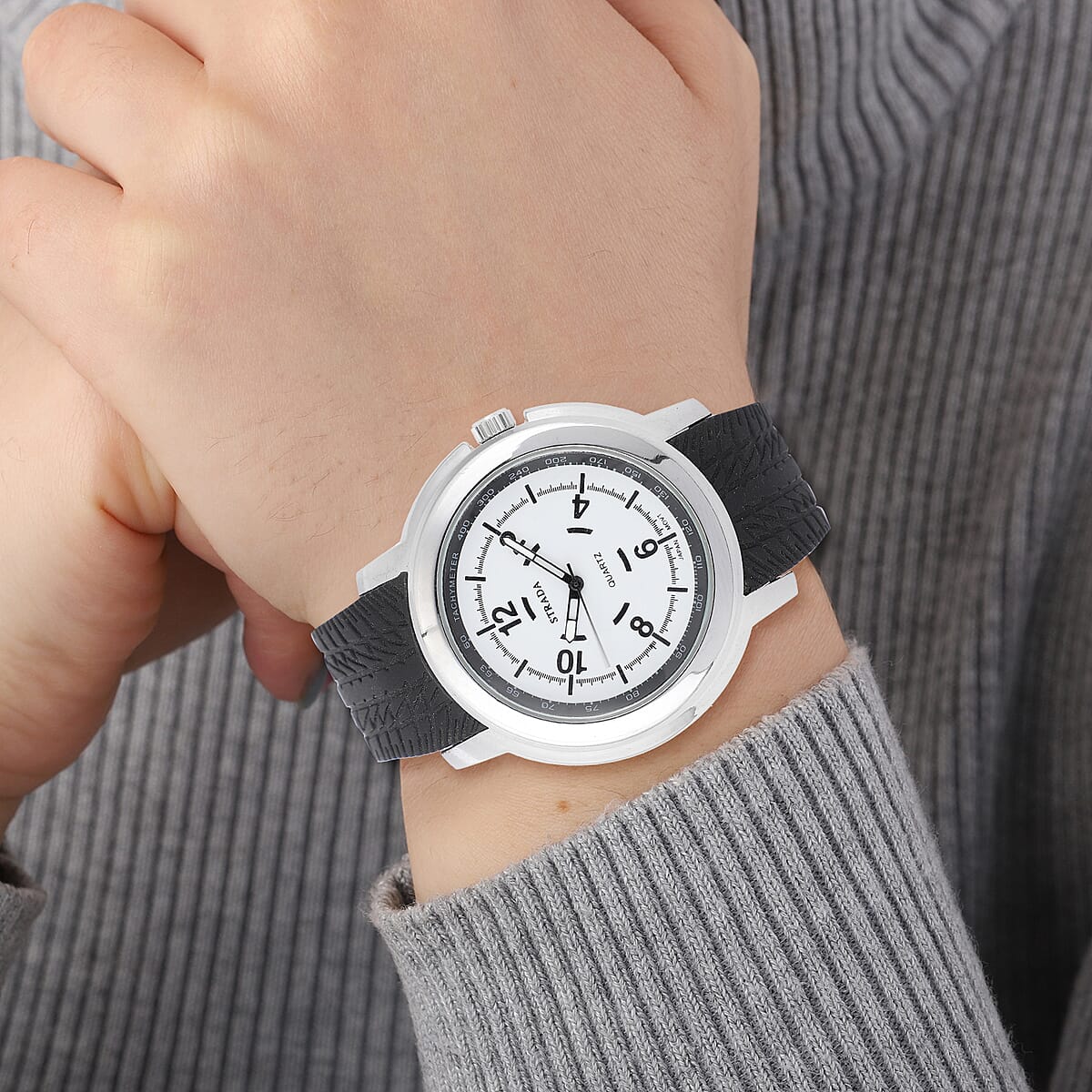 Strada Japanese Movement Watch with Black Silicone Strap and Easy to See Dial image number 2