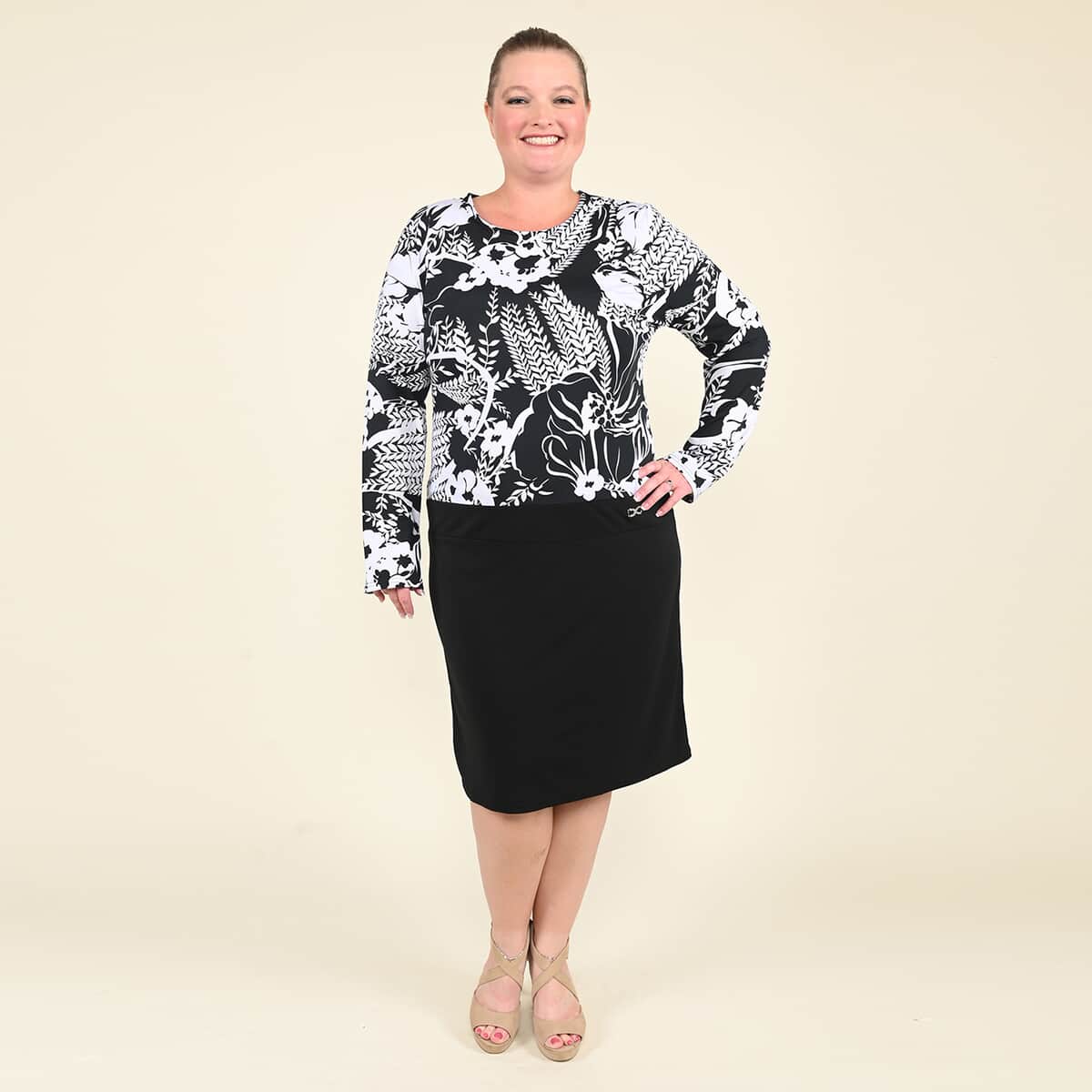 TAMSY Black and White Graphics Pattern Empire Dress - (S) image number 0