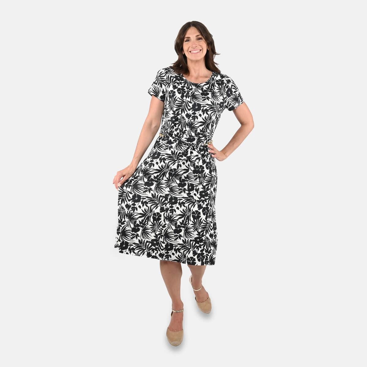 Tamsy Black and White Floral Pattern Dress - (XL) image number 0