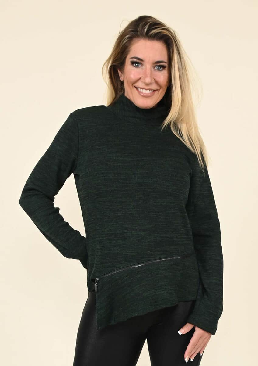 Tamsy Green Turtleneck Sweater -(M) image number 0