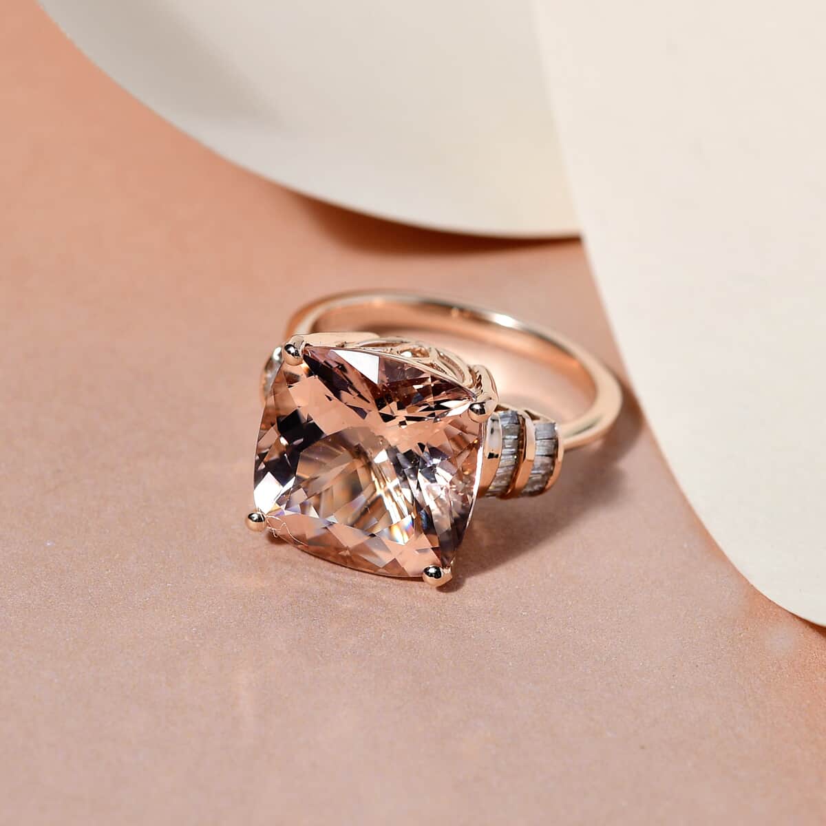 LUXORO 14K Rose Gold AAA Marropino Morganite, Diamond (G-H, I3) (0.20 cts) Ring (Size 10.0) (4.10 g) 8.65 ctw image number 1