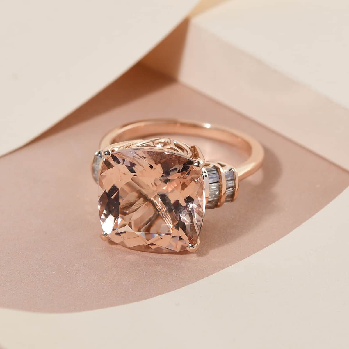 Luxoro 14K Rose Gold AAA Marropino Morganite and G-H I3 Diamond Ring (Size 7.0) 4.10 Grams 8.65 ctw image number 1