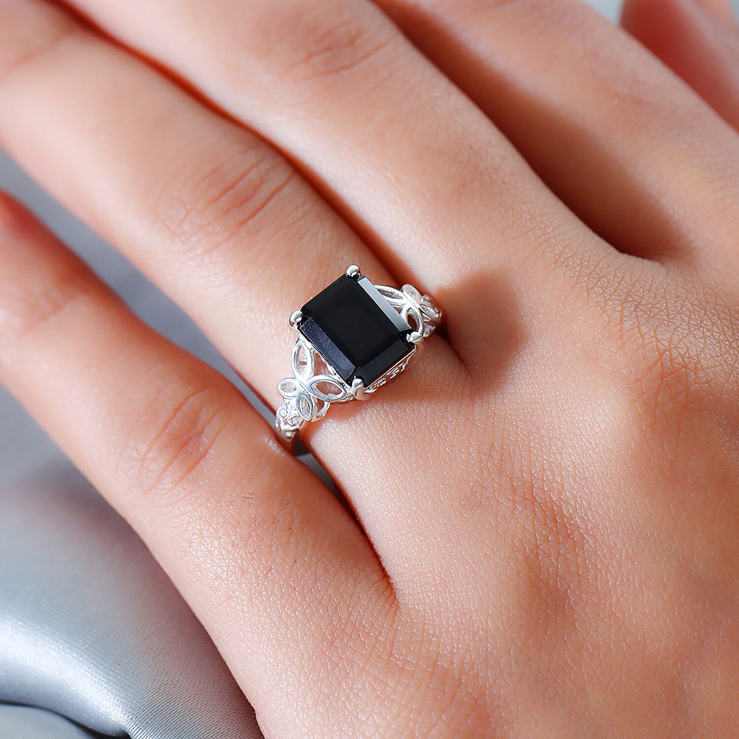 D'Joy Australian Black Tourmaline 3.50 Solitaire Ring in Sterling Silver (Size 5.0)
