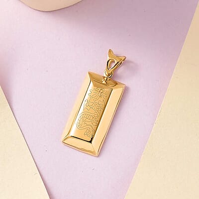 Iliana 18K Yellow Gold Dragon Bar Pendant without Chain 1.47 Grams