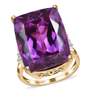 Luxoro 10K Yellow Gold Lab Grown Color Change Sapphire and Moissanite Ring (Size 7.0) 30.00 ctw