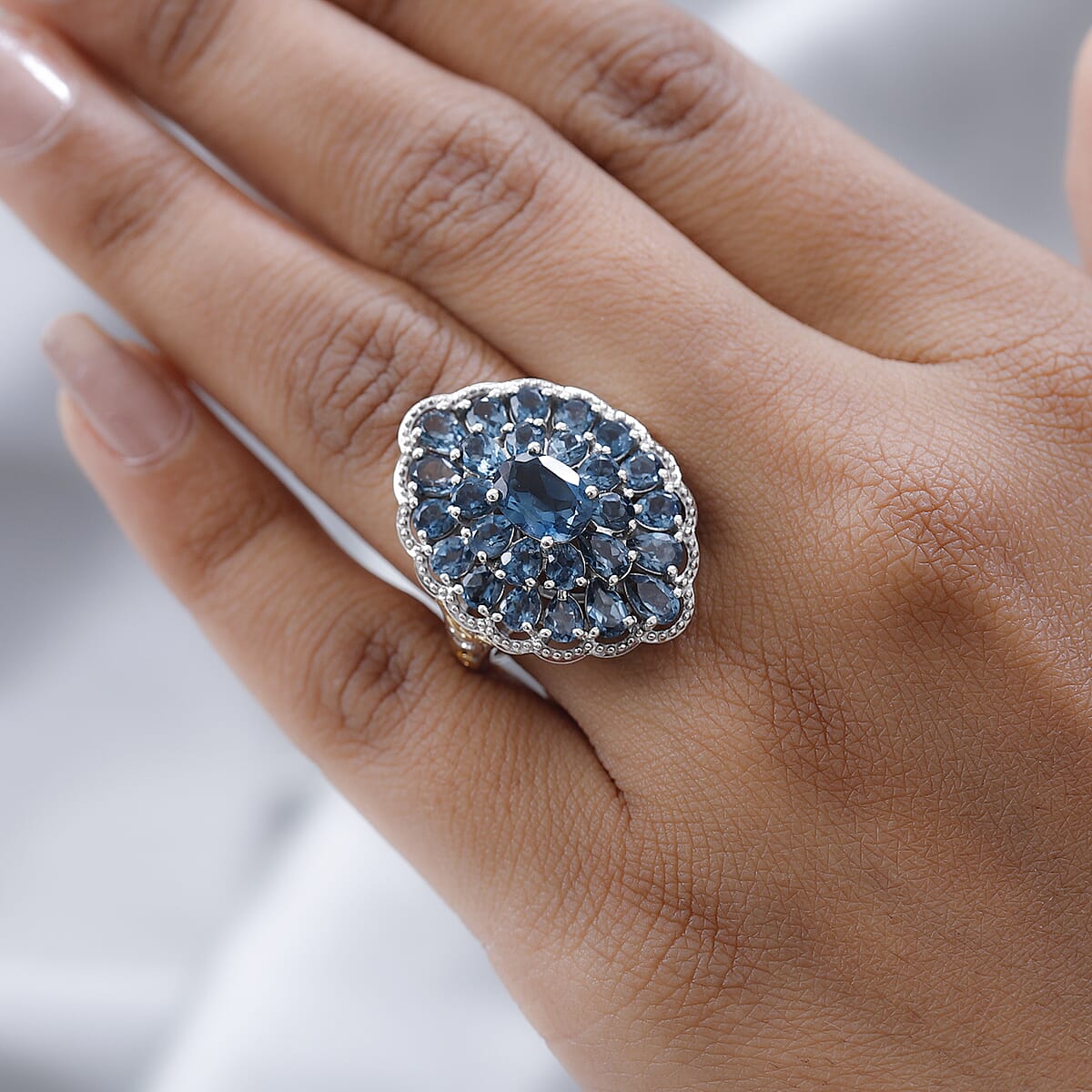 London Blue Topaz Cocktail Ring in Vermeil Yellow Gold and Platinum Over Sterling Silver (Size 9.0) 6.35 ctw image number 2