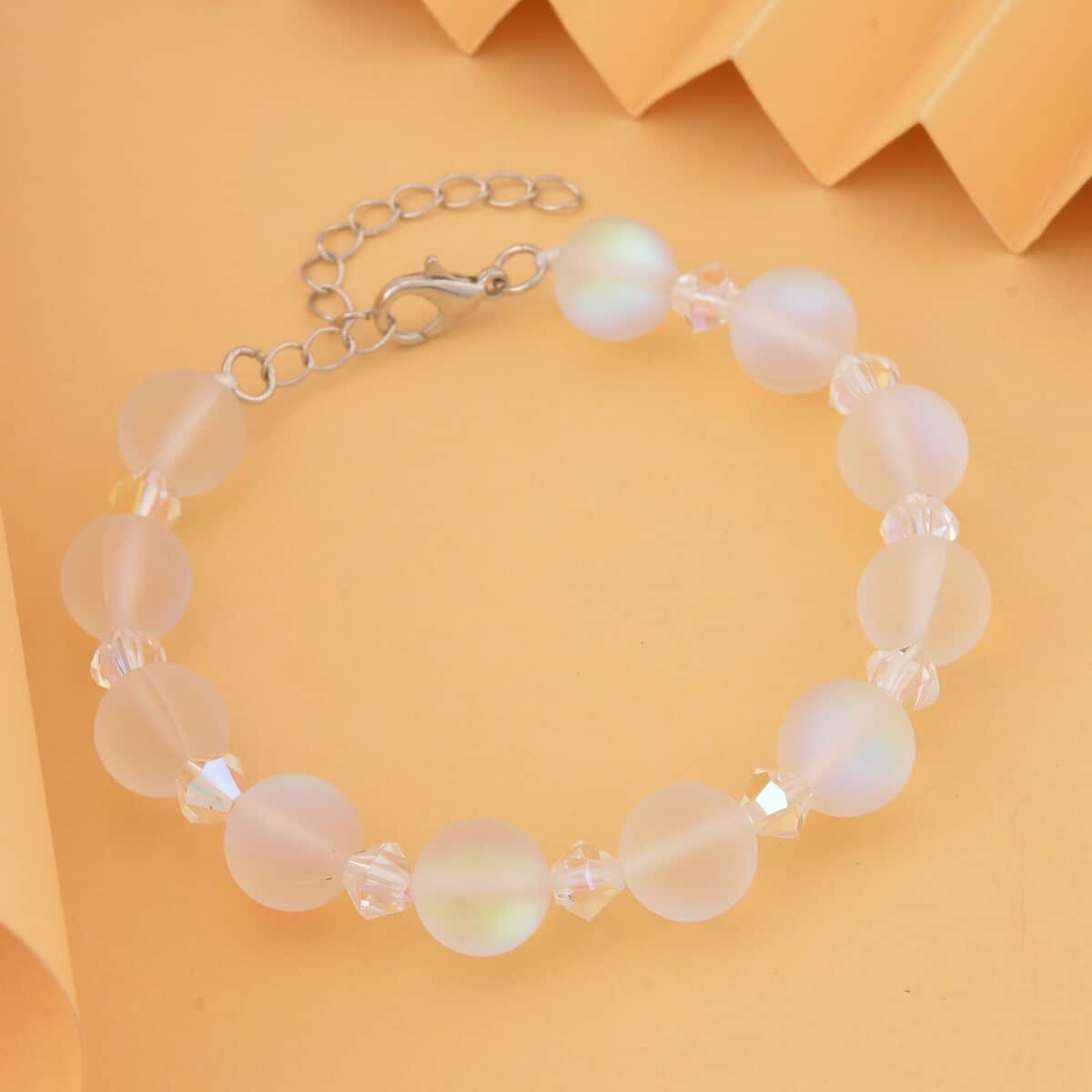 White Aurora Borealis Glass and White Glass Beaded Bracelet in Rhodium Over Sterling Silver (7.5-8.5In) image number 1