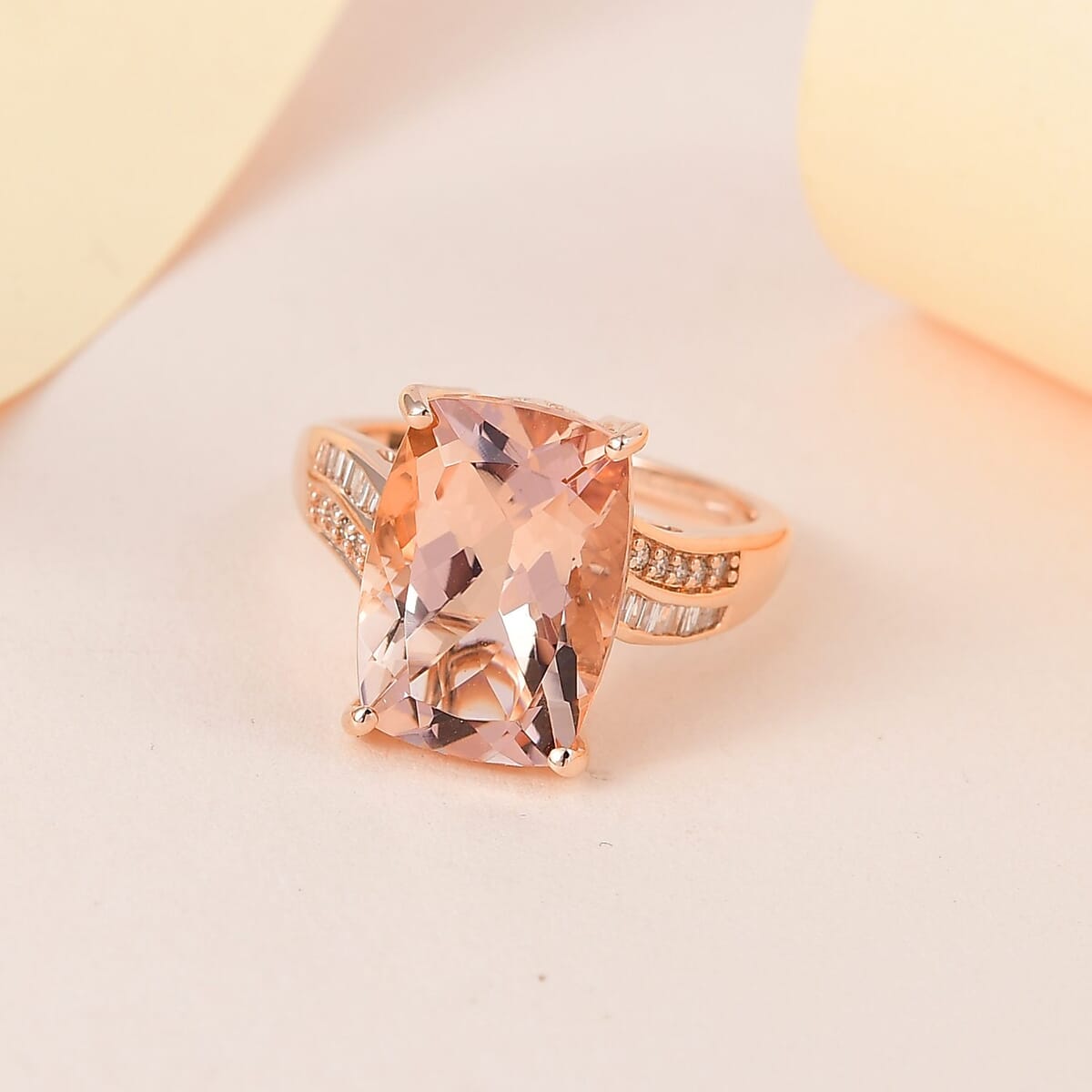 Luxoro 10K Rose Gold AAA Marropino Morganite and I2 Natural Champagne and White Diamond Ring (Size 8.0) 6.50 ctw image number 1