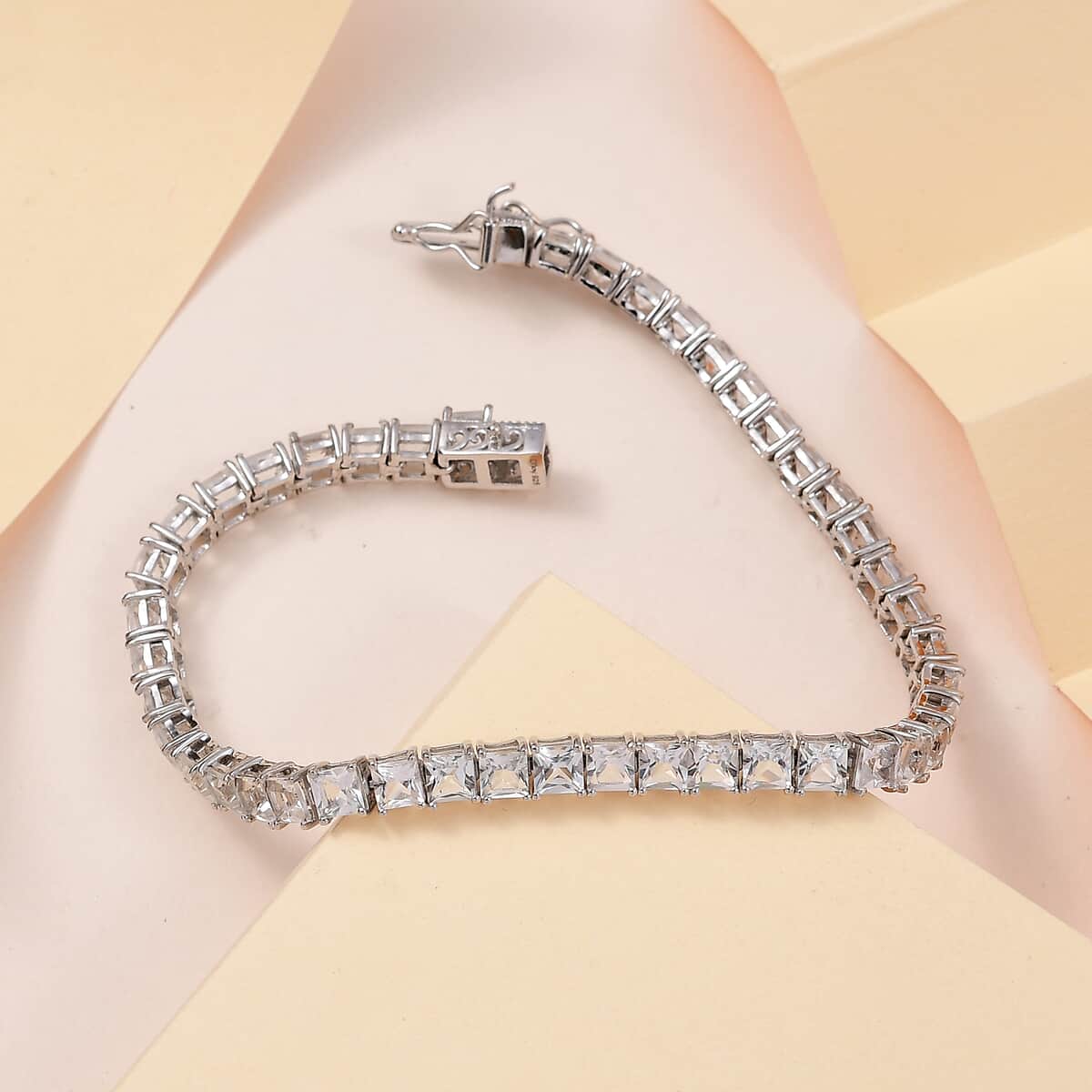 Princess Cut White Topaz Tennis Bracelet in Platinum Over Sterling Silver (6.50 In) 16.00 ctw (Del. in 5-7 Days) image number 1