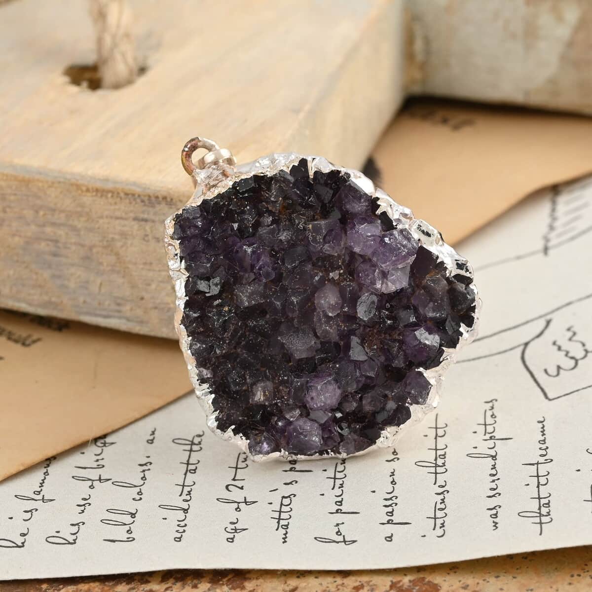 Amethyst Pendant in Silvertone 67.70 ctw image number 1