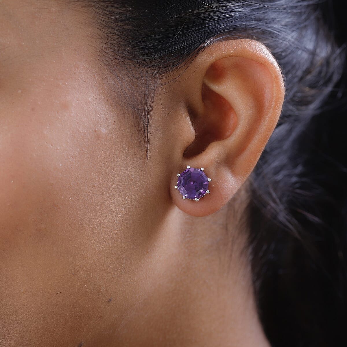 Lab Grown Color Change Sapphire Stud Earrings in Platinum Over Sterling Silver 11.25 ctw image number 2