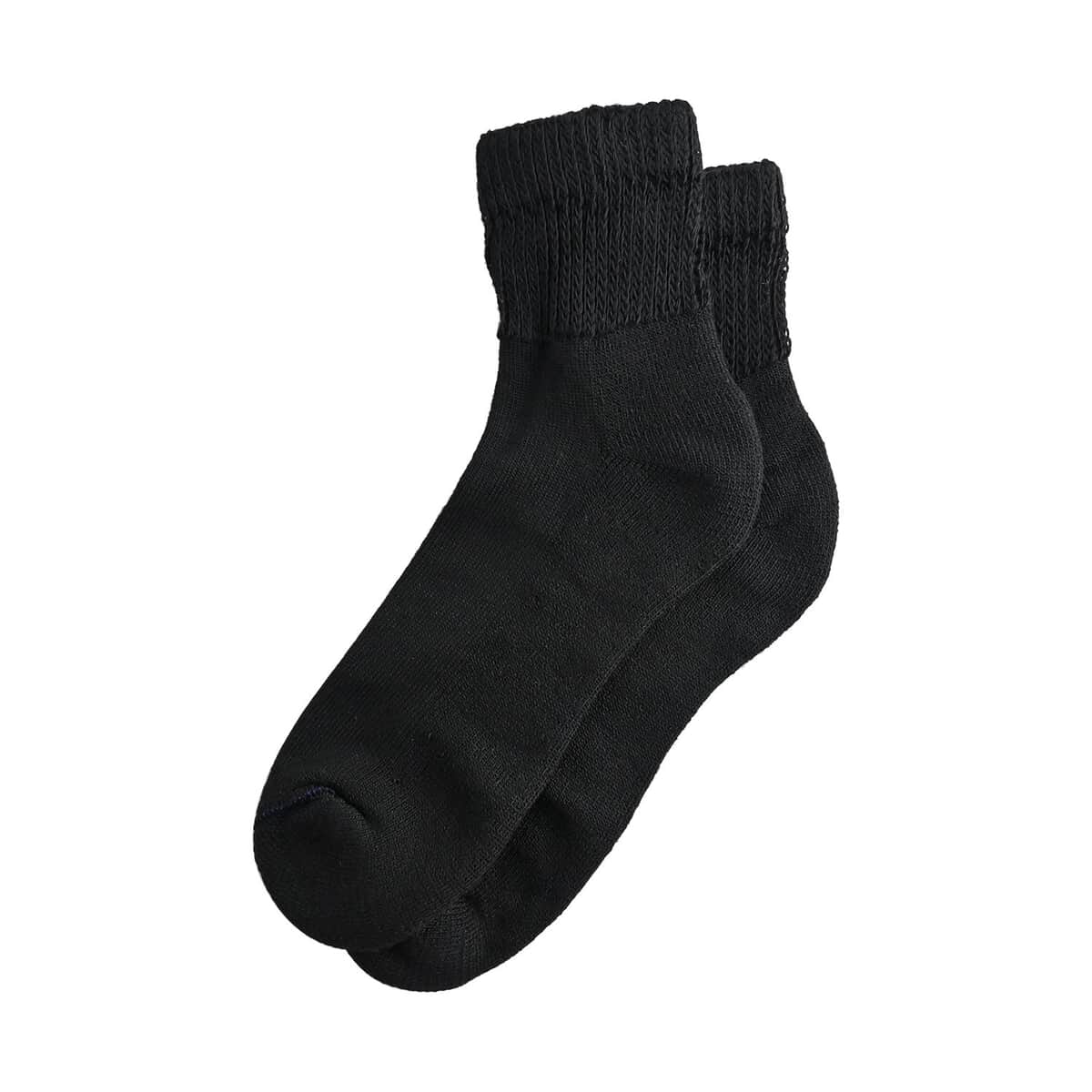 Dr. Scholls Black Diabetes and Circulatory Long Crew Socks, Diabetic Socks for Men and Women, Breathable Odor Resistant Ultra-Soft Long Crew Socks image number 0