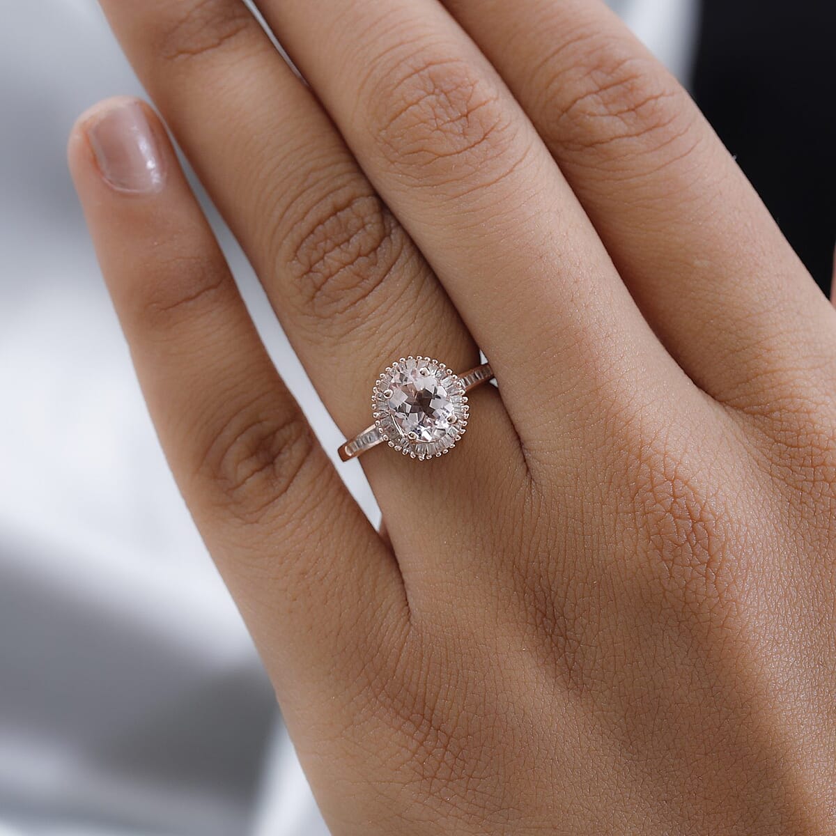 Pink Morganite and Diamond Halo Ring in Vermeil Rose Gold Over Sterling Silver 1.25 ctw image number 2