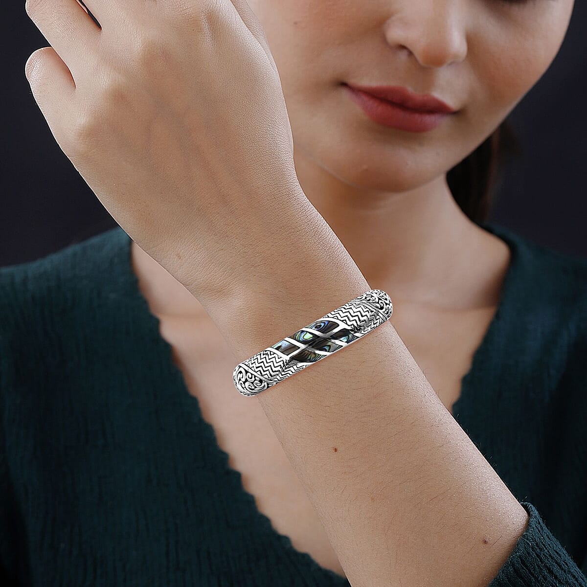 Bali Legacy Abalone Shell Cuff Bracelet in Sterling Silver (6.75 in) image number 2