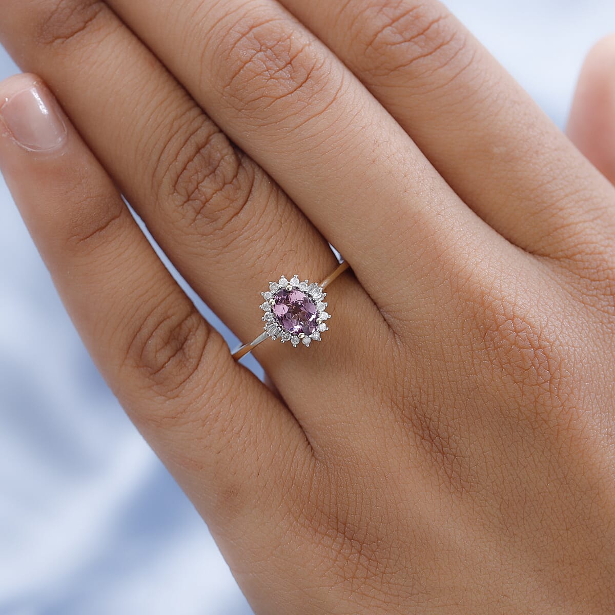 Luxoro 10K Yellow Gold AA Narsipatnam Purple Spinel and Diamond Halo Ring 0.90 ctw image number 2
