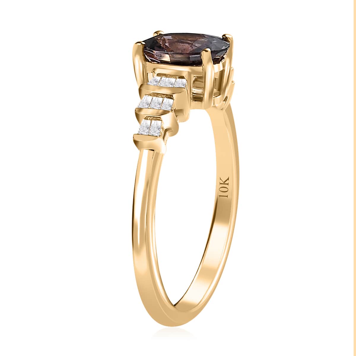 Luxoro 10K Yellow Gold Premium Lavender Spinel and Diamond Ring (Size 9.0) 1.00 ctw image number 3