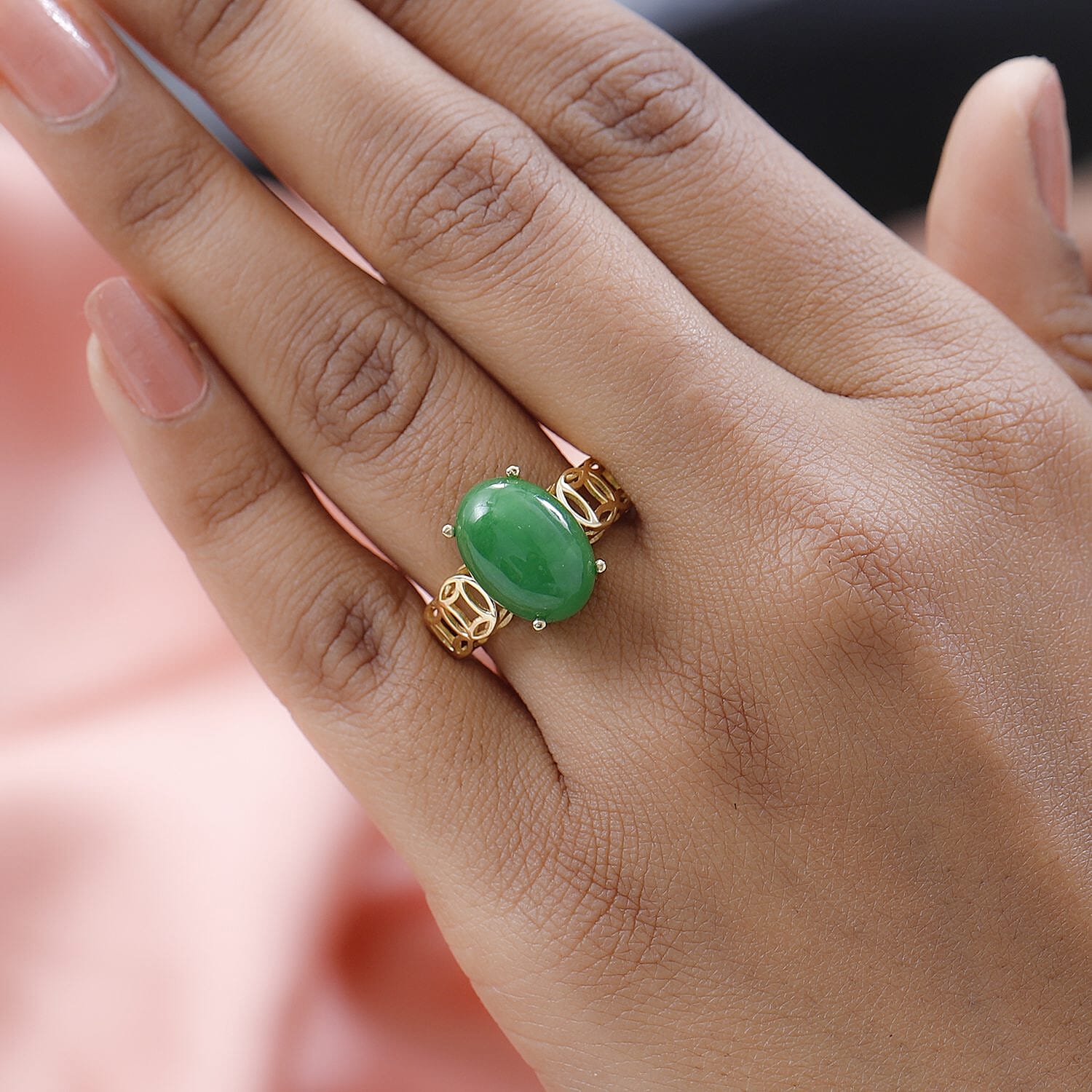 Green Jade (D) Solitaire Chinese Coin Symbol Ring in Vermeil Yellow Gold Over Sterling Silver (Size 10.0) 8.00 ctw