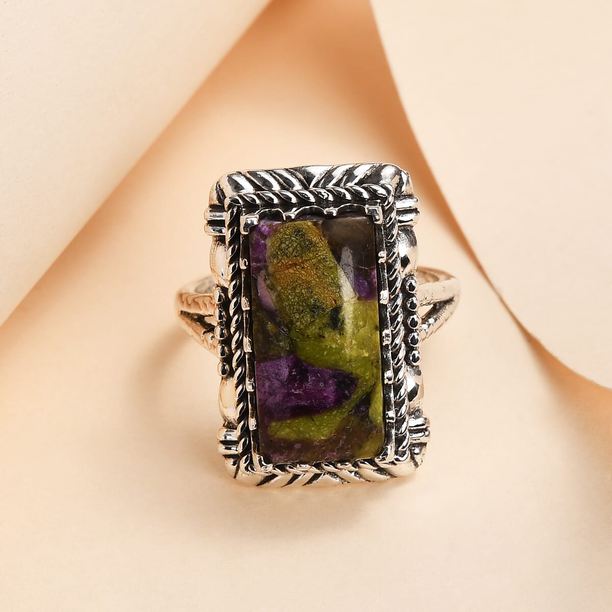 Artisan Crafted Tasmanian Stichtite Ring in Sterling Silver (Size 10.0) 5.70 ctw image number 1