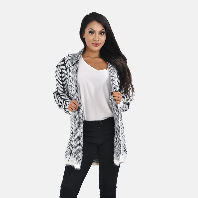 Tamsy White with Black Chevron Pattern Winter Hoodie with 2 Pocket - One Size Fits Most