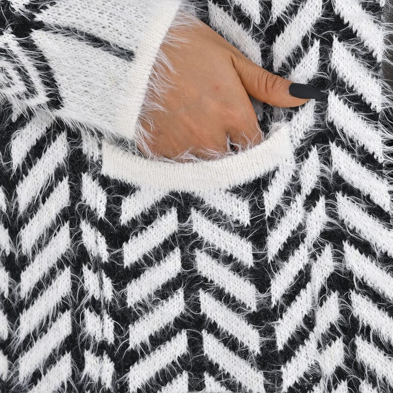 Tamsy White with Black Chevron Pattern Winter Hoodie with 2 Pocket - One Size Fits Most