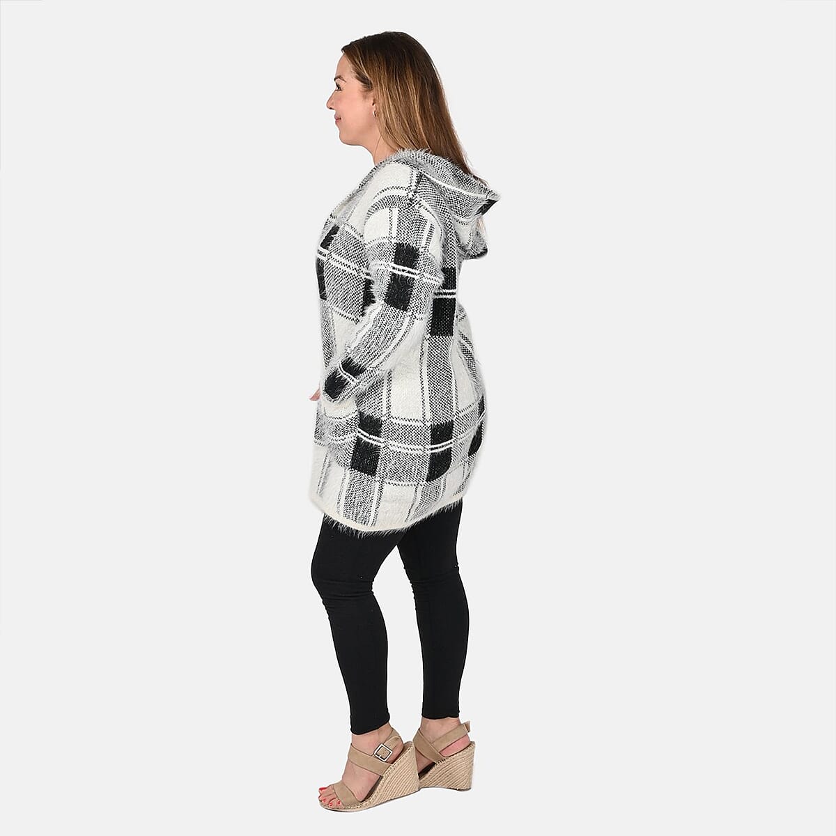 Tamsy Black with White Plaid Pattern Winter Hoodie with 2 Pocket - One Size Fits Most image number 2
