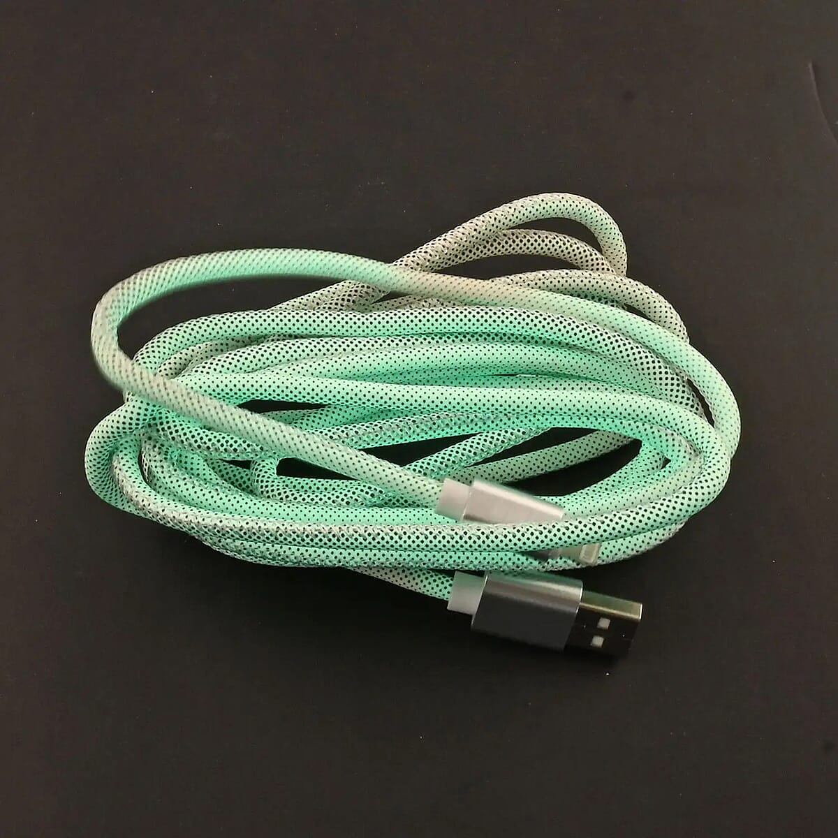 10ft USB-A to Lightning (Apple) Glow in the Dark Charging Cable image number 4