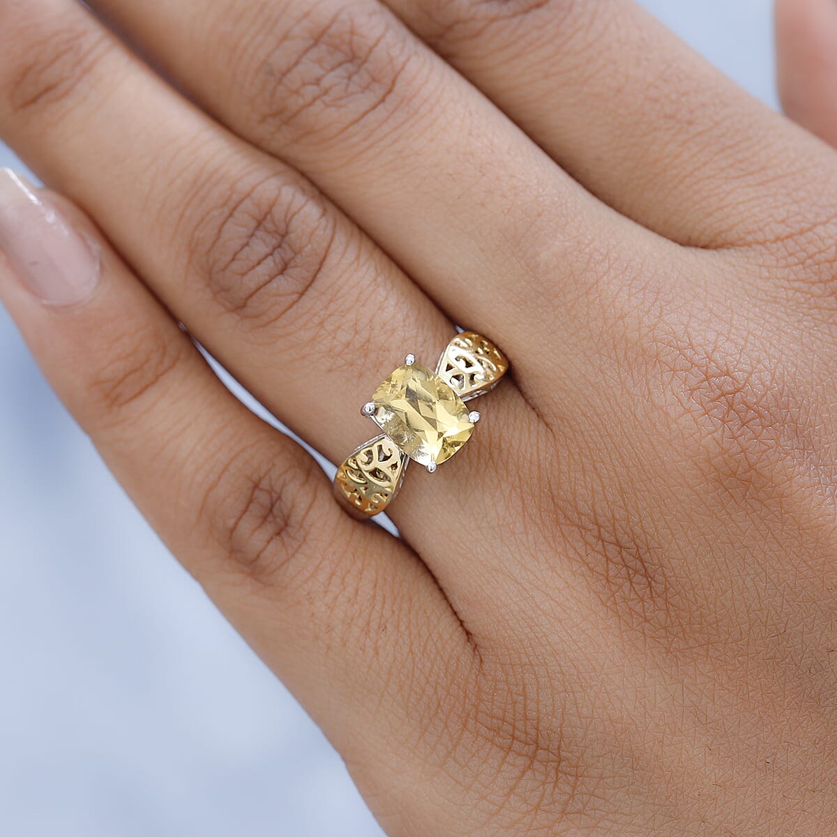 Premium Brazilian Heliodor Solitaire Ring in Vermeil Yellow Gold and Platinum Over Sterling Silver (Size 8.0) 1.90 ctw image number 2