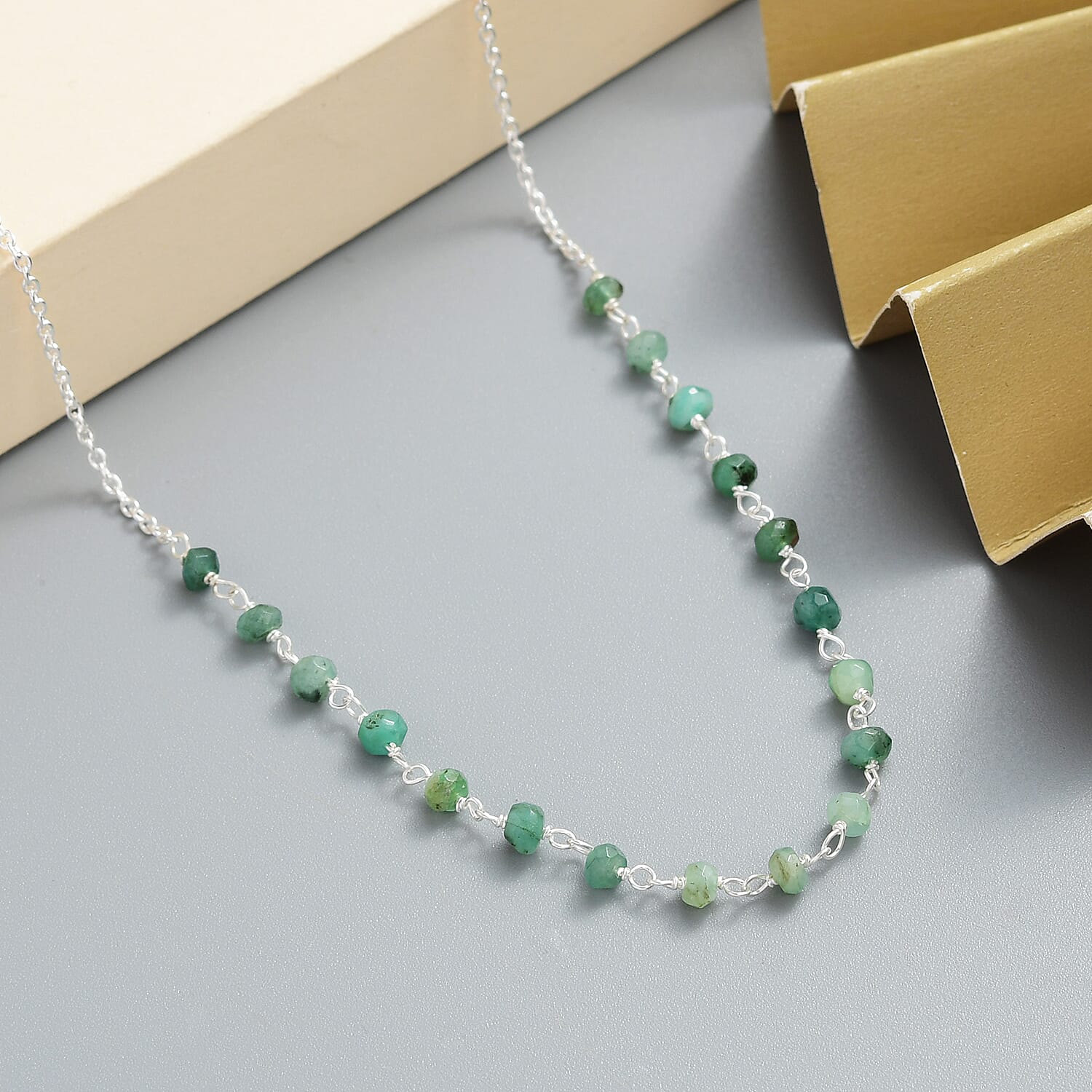 Socoto Emerald - Product card gallery slide 2 (9431635722495)
