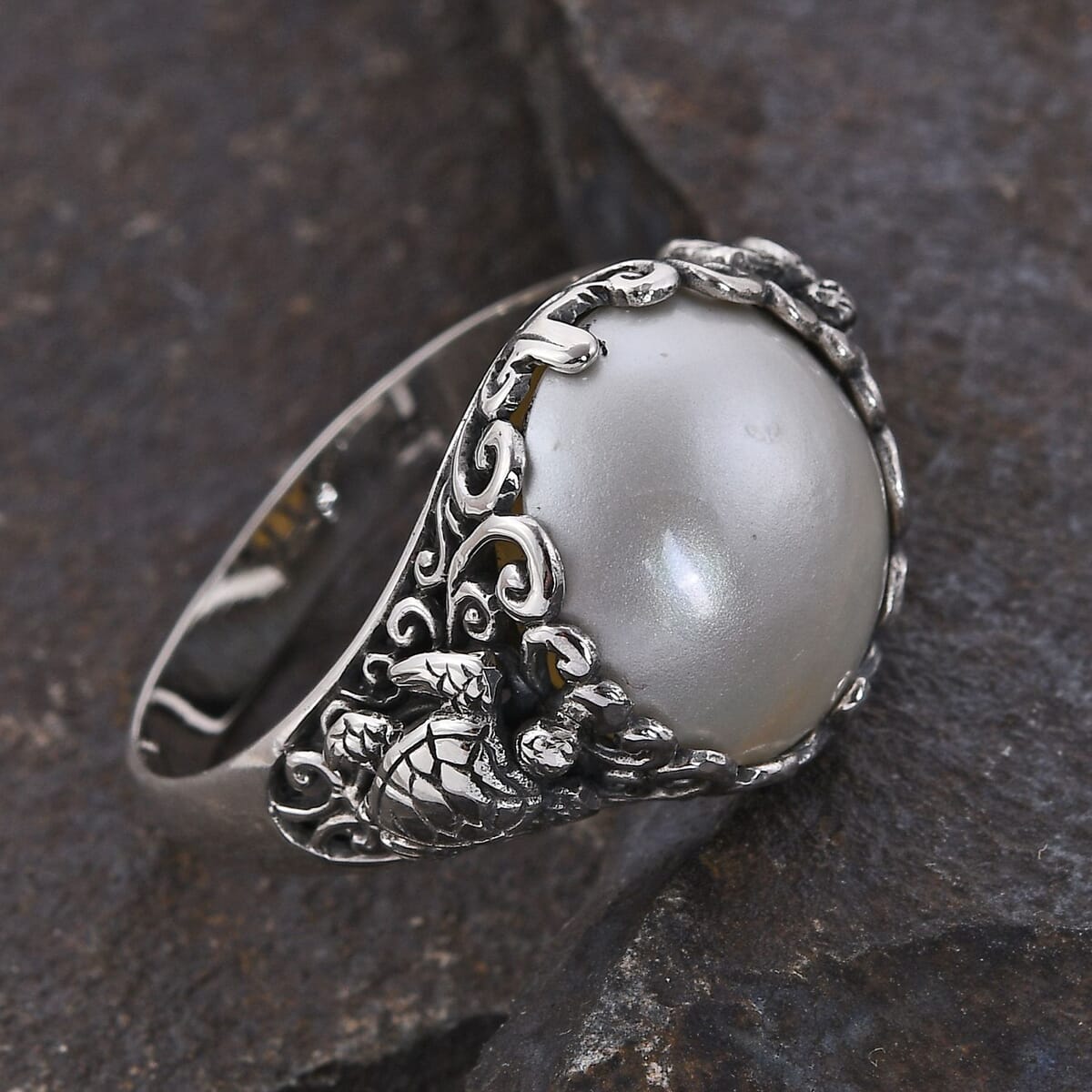 Bali Legacy White Mabe Pearl Ring in Sterling Silver image number 1