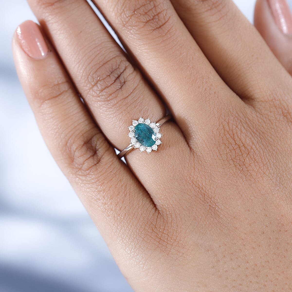 AAA Kagem Zambian Emerald and Moissanite Sunburst Ring in Platinum Over Sterling Silver (Size 10.0) 1.00 ctw image number 2