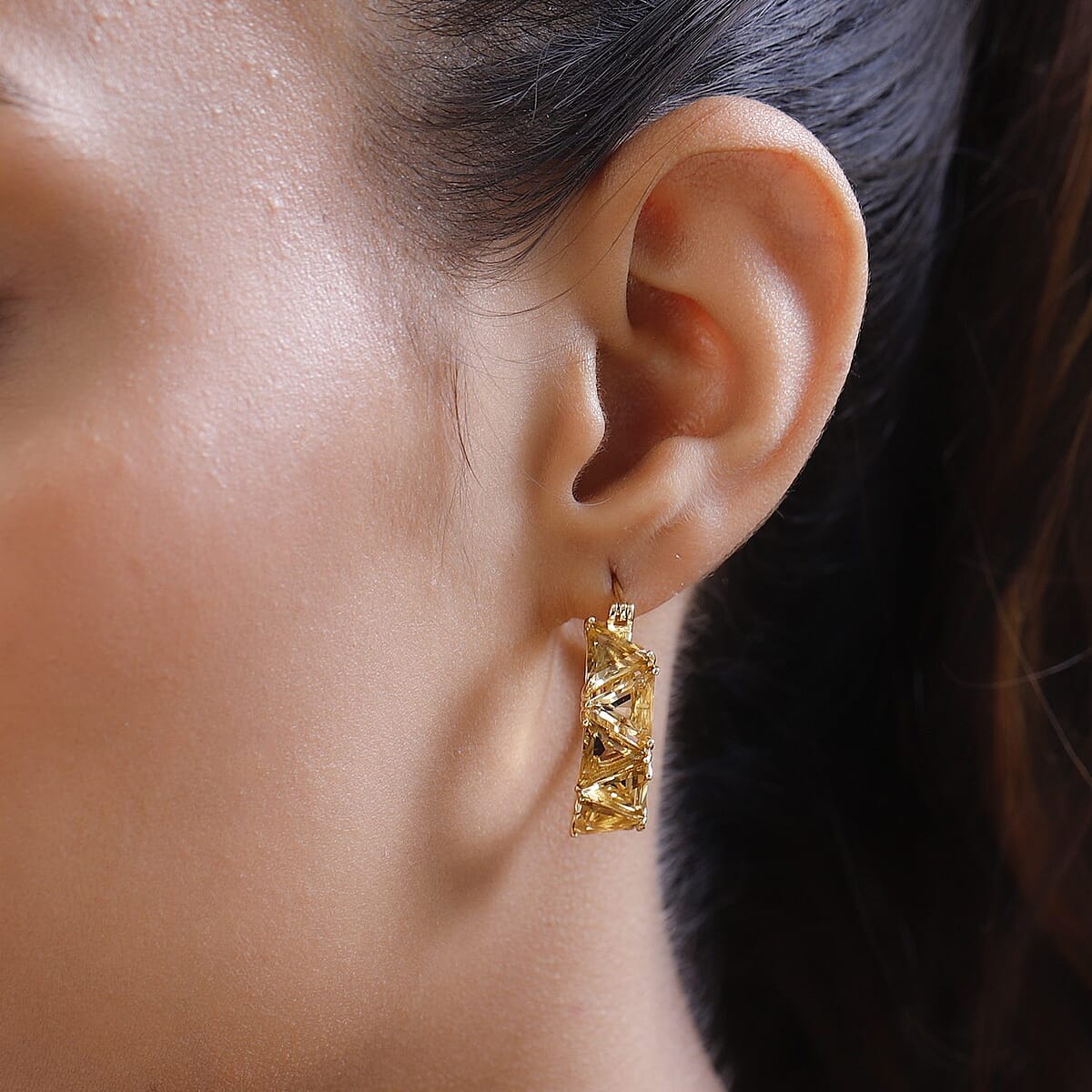 Brazilian Citrine Hoop Earrings in Vermeil Yellow Gold Over Sterling Silver 11.00 ctw image number 2