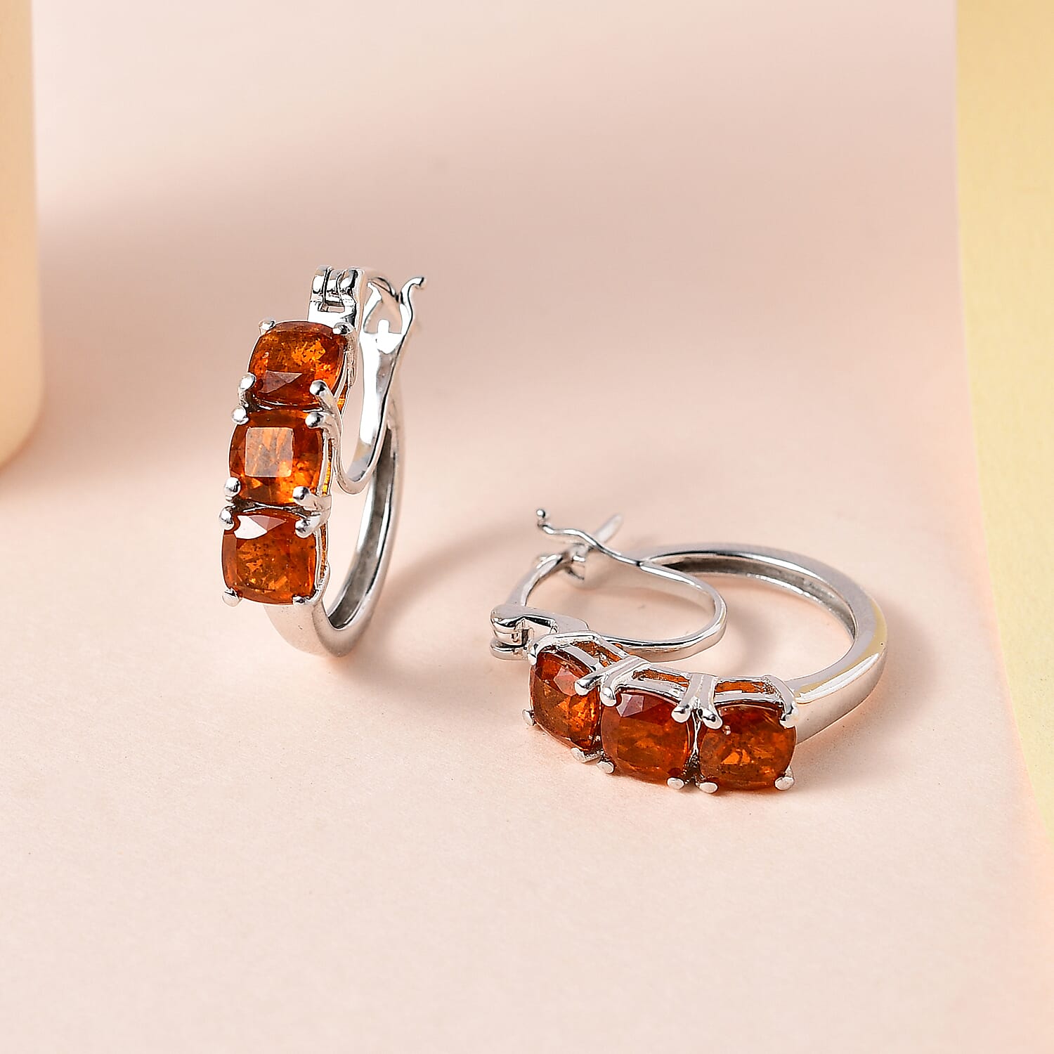 Default Title - Product card gallery slide 2 (10144862699803)