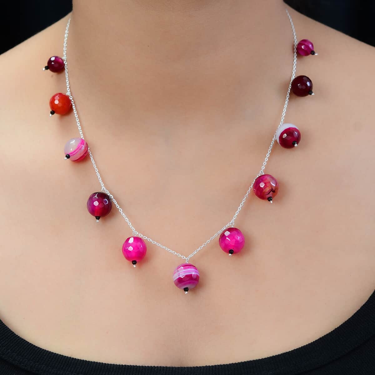 Pink Agate and Thai Black Spinel Necklace 18 Inches in Sterling Silver 97.40 ctw image number 2