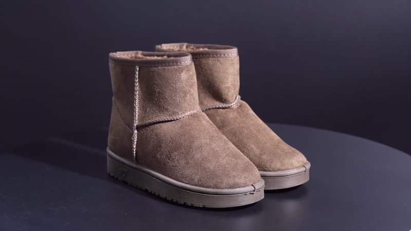 Brown Suede Outer with Faux Fur Lining Water Repellent Booties - (Size 7-7.5)