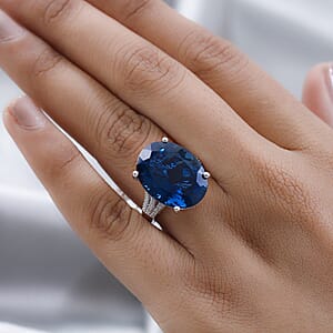 AAA London Blue Topaz and Moissanite Ring in Platinum Over Sterling Silver (Size 8.0) 22.10 ctw
