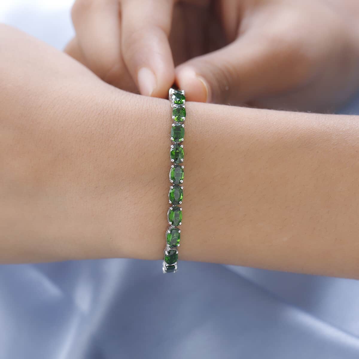 Chrome Diopside Tennis Bracelet in Platinum Over Sterling Silver (6.50 In) 12.15 ctw image number 2