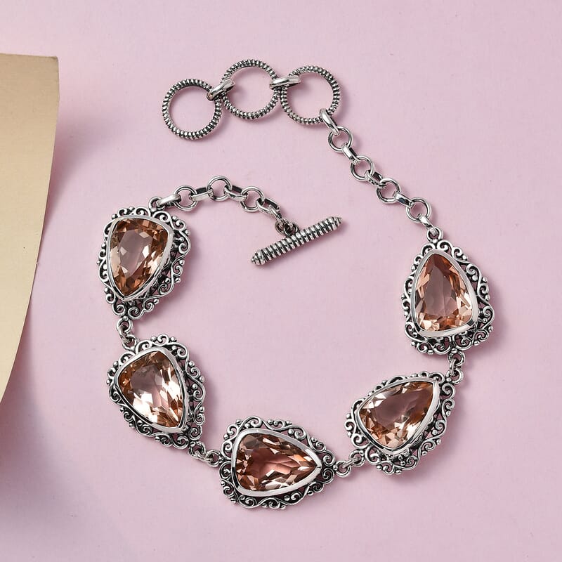 Artisan Crafted Morganique Quartz (Triplet) Toggle Clasp Bracelet in Sterling Silver (6.50-8.50In) 27.00 ctw