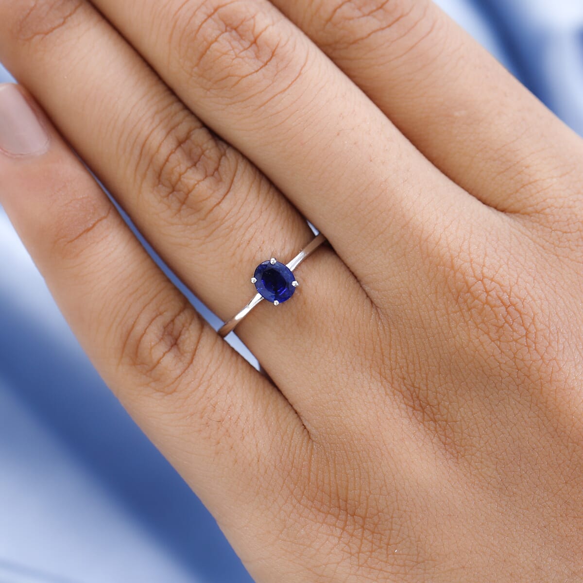 Luxoro 10K White Gold AAA Ceylon Blue Sapphire Solitaire Ring 0.75 ctw image number 2